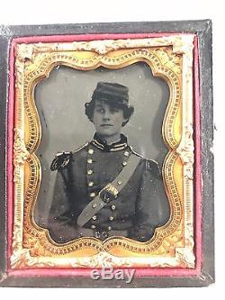 Excellent Union Civil War Tintype Daguerreotype Young Soldier Gold Tint Uniform