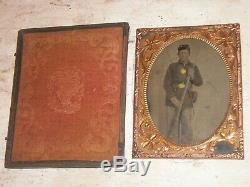 Framed military soldier in uniform tintype picture Civil war U. S. Confederate