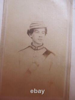 Great CIVIL WAR Soldier Carte de Visite Photo in Uniform, 7th NEW YORK INFANTRY