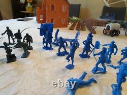 Large Lot American Civil War Toy Soldier Playset With Cannons, Horses, Carts, Flags