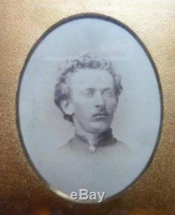 Original Cased Image Civil War Union Soldier CDV Samuel Cooley Photographer