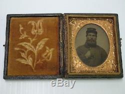Original Tintype Civil War UNION Soldier Photo with Case Hand over Heart
