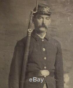 Post CIVIL War Federal Soldier & Rifle Tintype & Original Paper Frame Holder