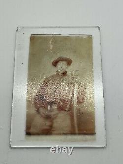 RARE Civil War Soldier With Pistol & Sword Small Photograph on Glass Picture