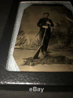 RARE EXTREMELY YOUNG CIVIL WAR ARMED SOLDIER 6th Plate TINTYPE GUN RIFLE KEPI