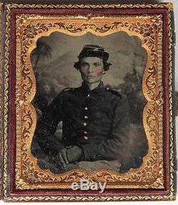 RARE PAIR OF CIVIL WAR SOLDIER TINTYPE PHOTOS ONE With GUTTA PERCHA UNION CASE