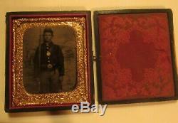 Rare Antique Civil War Soldier Tin Type with Medal in Uniform Non Payment Relist
