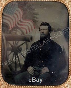 Rare! CIVIL WAR Soldier Officer Tintype Photo withCAMP SCENE in Gutta Percha Case