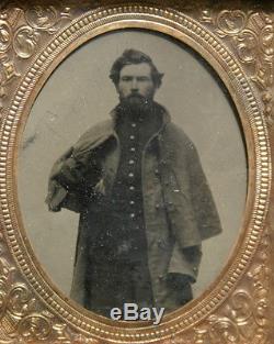 Rare antique Civil War Era tintype or ambrotype with soldier