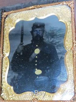 Stunning Civil War Soldier with Rifle framed tintype or ambrotype
