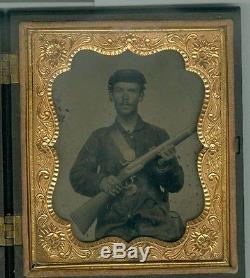 TINTYPE OF ARMED CIVIL WAR SOLDIER MUSKET GUN SWORD KEPI WITH COMPANY H ON HAT