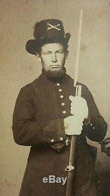 Union Civil War Soldier CDV Image Unidentified with Rifle & Hardee Plumed Hat