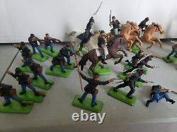 Vintage lot BRITAINS LTD 1971 Deetail Civil War toy soldiers 32 figures LOOK